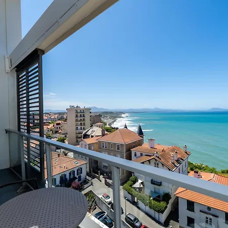 Bleues Le Grand Large Semesteranläggning (resort) 3*