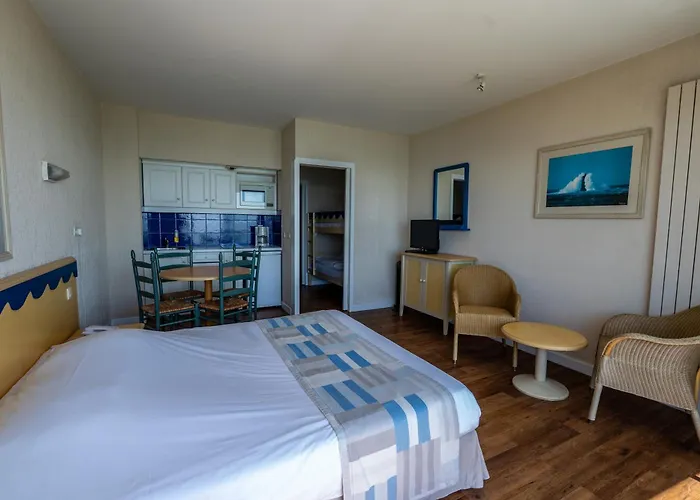 Bleues Le Grand Large Biarritz