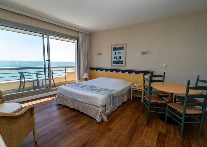 Résidence Bleues Le Grand Large Resort 3*