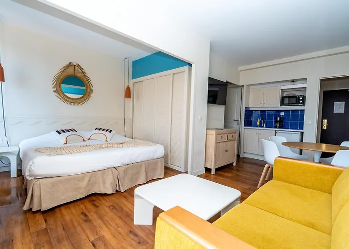 Bleues Le Grand Large Rezort