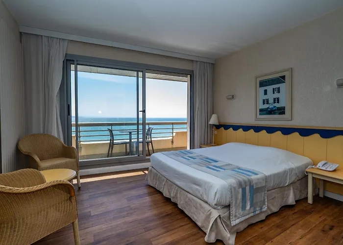 Bleues Le Grand Large ビアリッツ