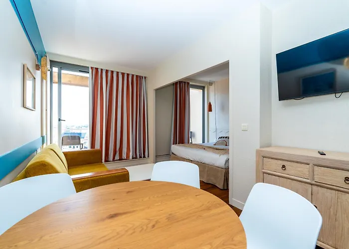 Bleues Le Grand Large 3*